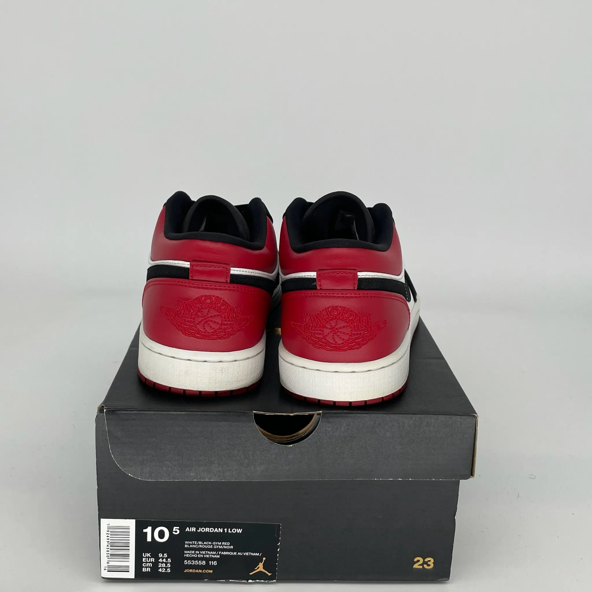 AIR JORDAN 1 LOW BLACK TOE TAILLE 10.5 553558-116