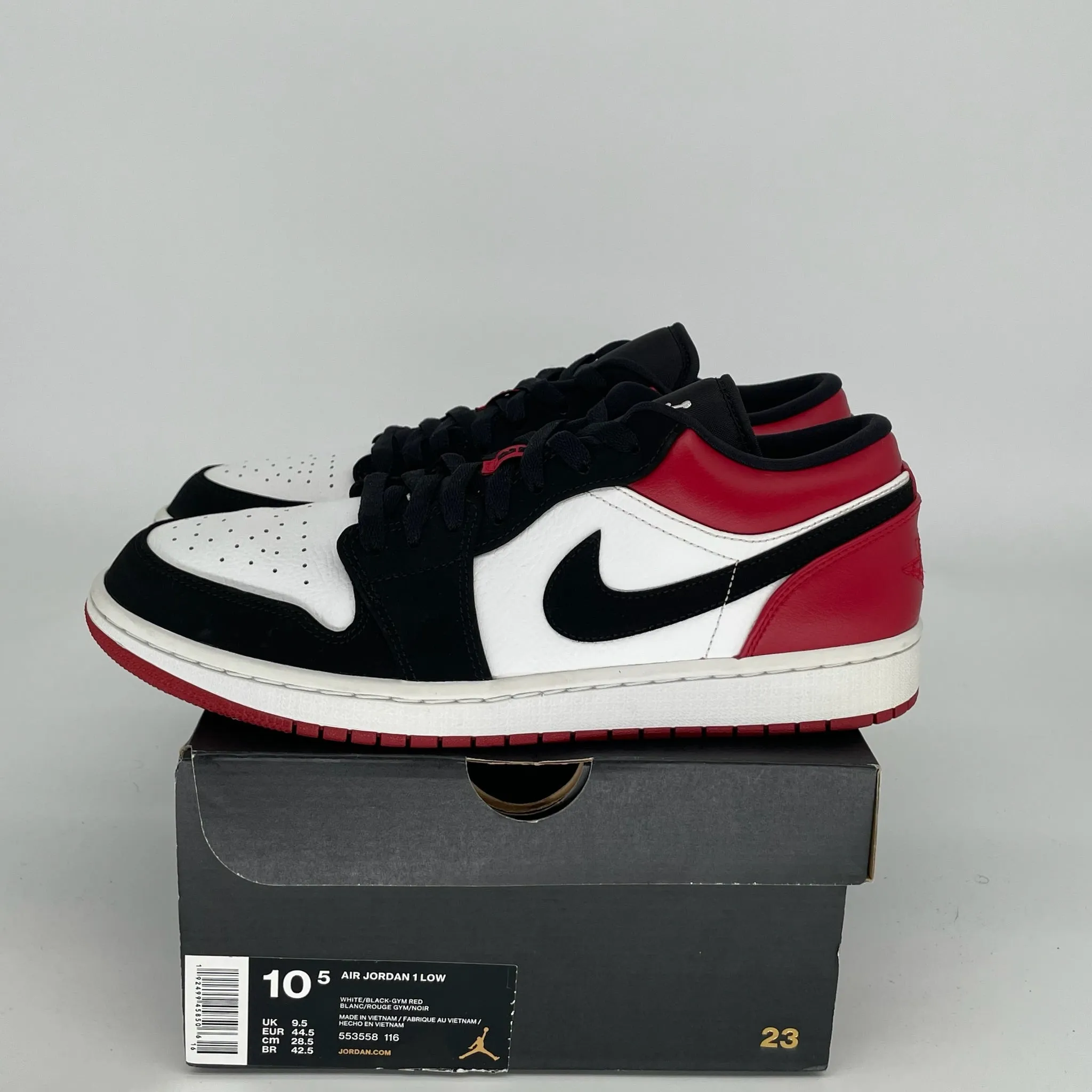 AIR JORDAN 1 LOW BLACK TOE TAILLE 10.5 553558-116
