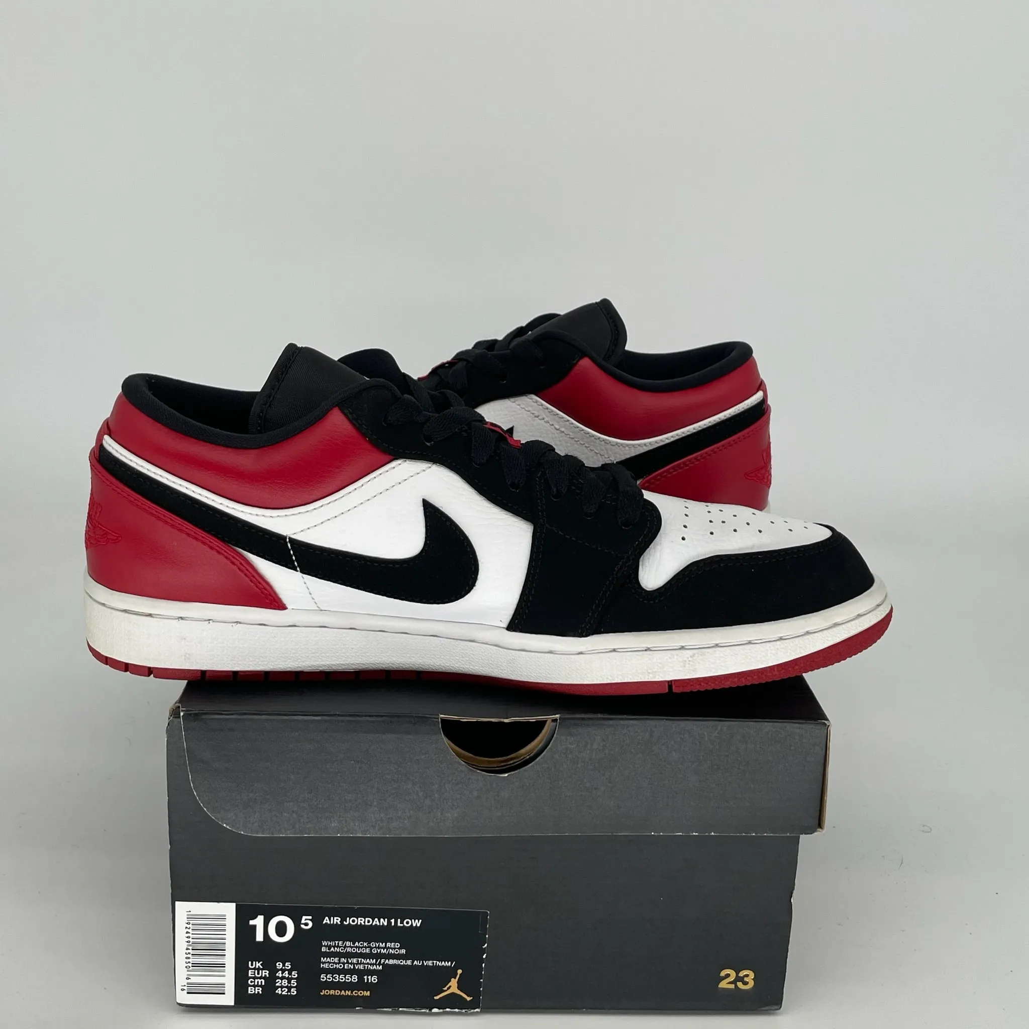 AIR JORDAN 1 LOW BLACK TOE TAILLE 10.5 553558-116