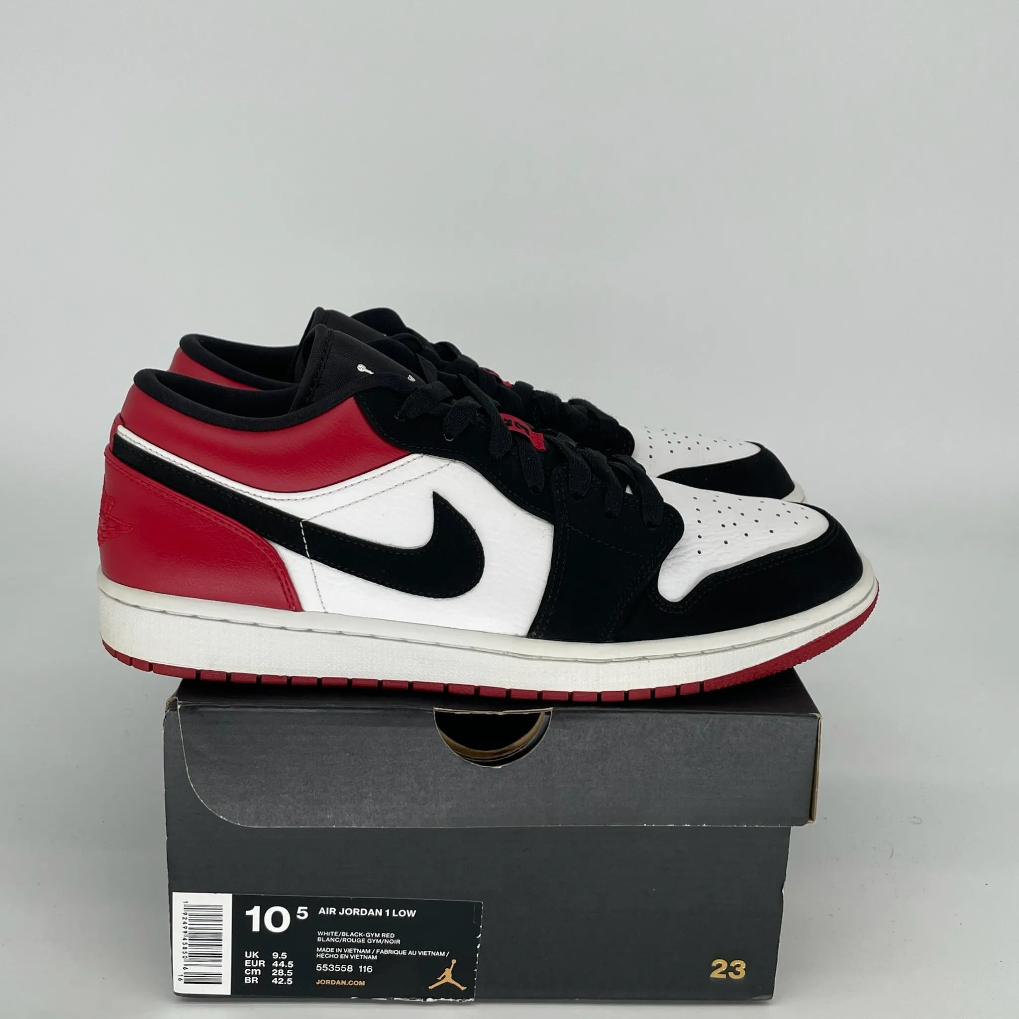 AIR JORDAN 1 LOW BLACK TOE TAILLE 10.5 553558-116