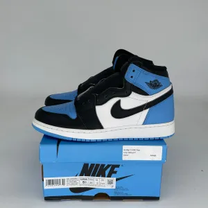 AIR JORDAN 1 UNC TOE TAILLE 5.5Y FD1437-400