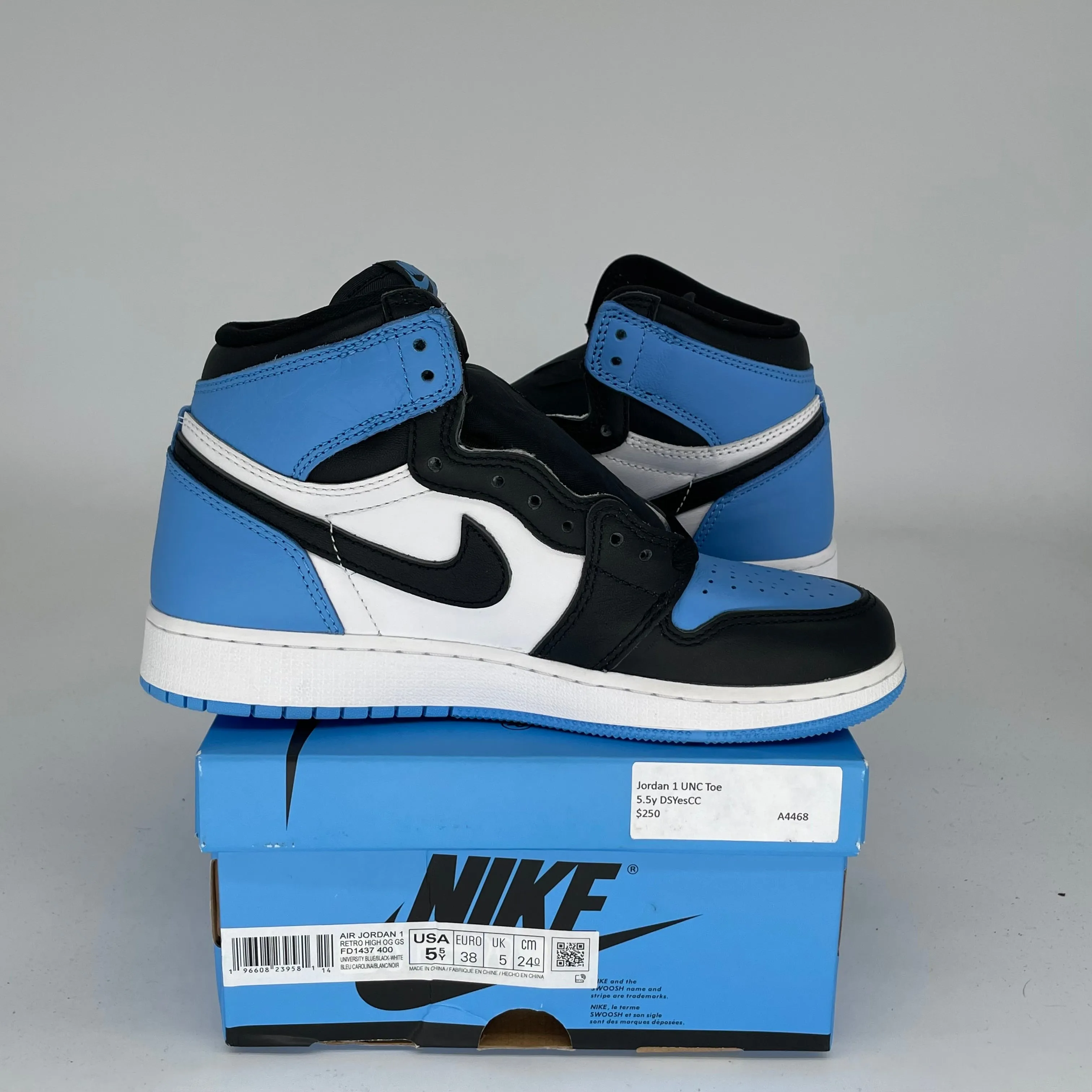 AIR JORDAN 1 UNC TOE TAILLE 5.5Y FD1437-400