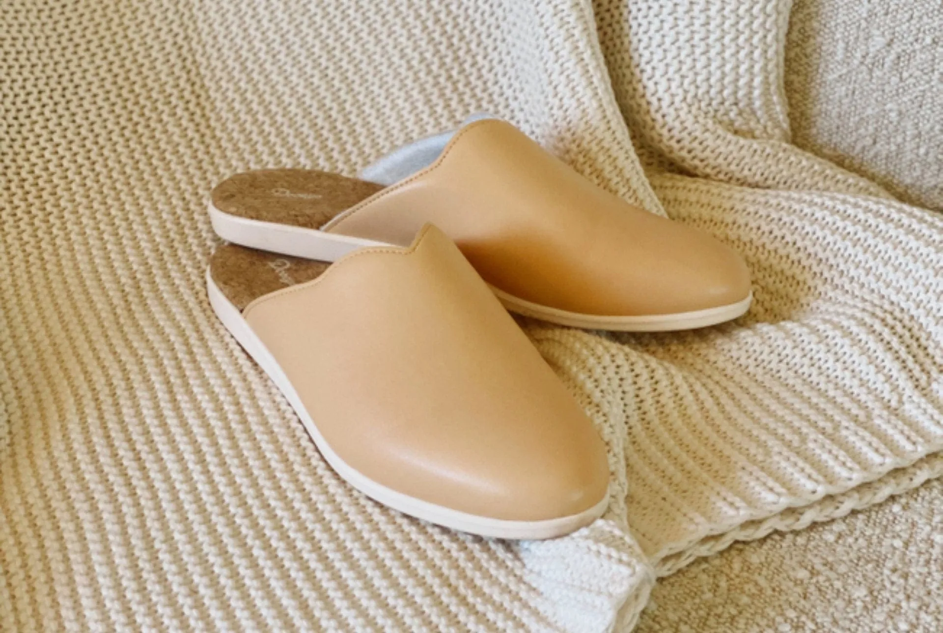 Apple Leather Vegan House Mules | Miel Beige