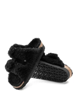 Pantoufles en peau de mouton Arizona à grande boucle en teddy noir