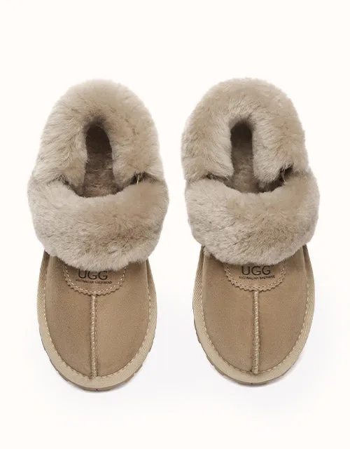 Chaussons UGG® moelleux en gaufrette Australian Shepherd