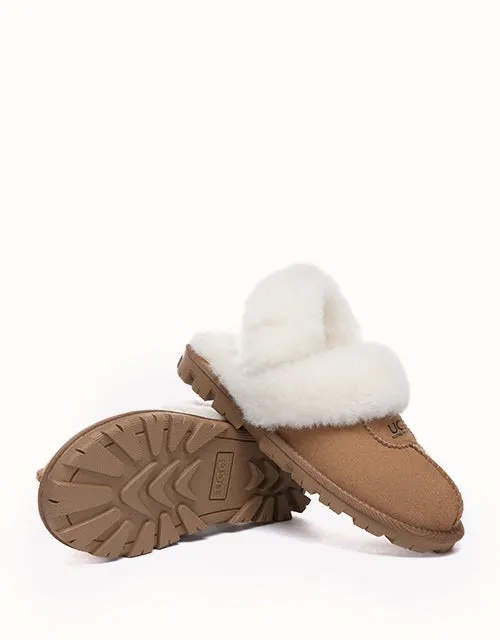 Chaussons UGG® moelleux en gaufrette Australian Shepherd
