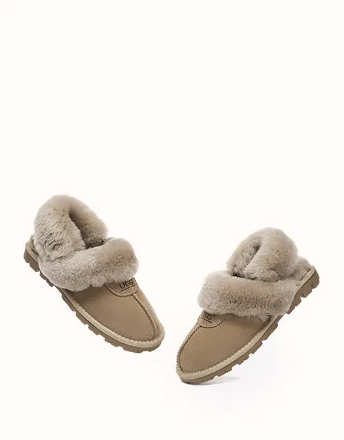 Chaussons UGG® moelleux en gaufrette Australian Shepherd