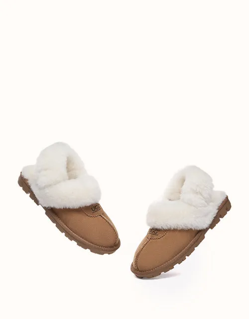 Chaussons UGG® moelleux en gaufrette Australian Shepherd