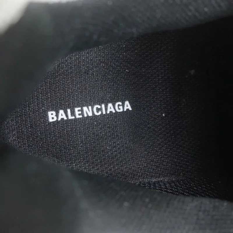 Baskets Balenciaga Triple S en maille blanche et cuir rose taille 39