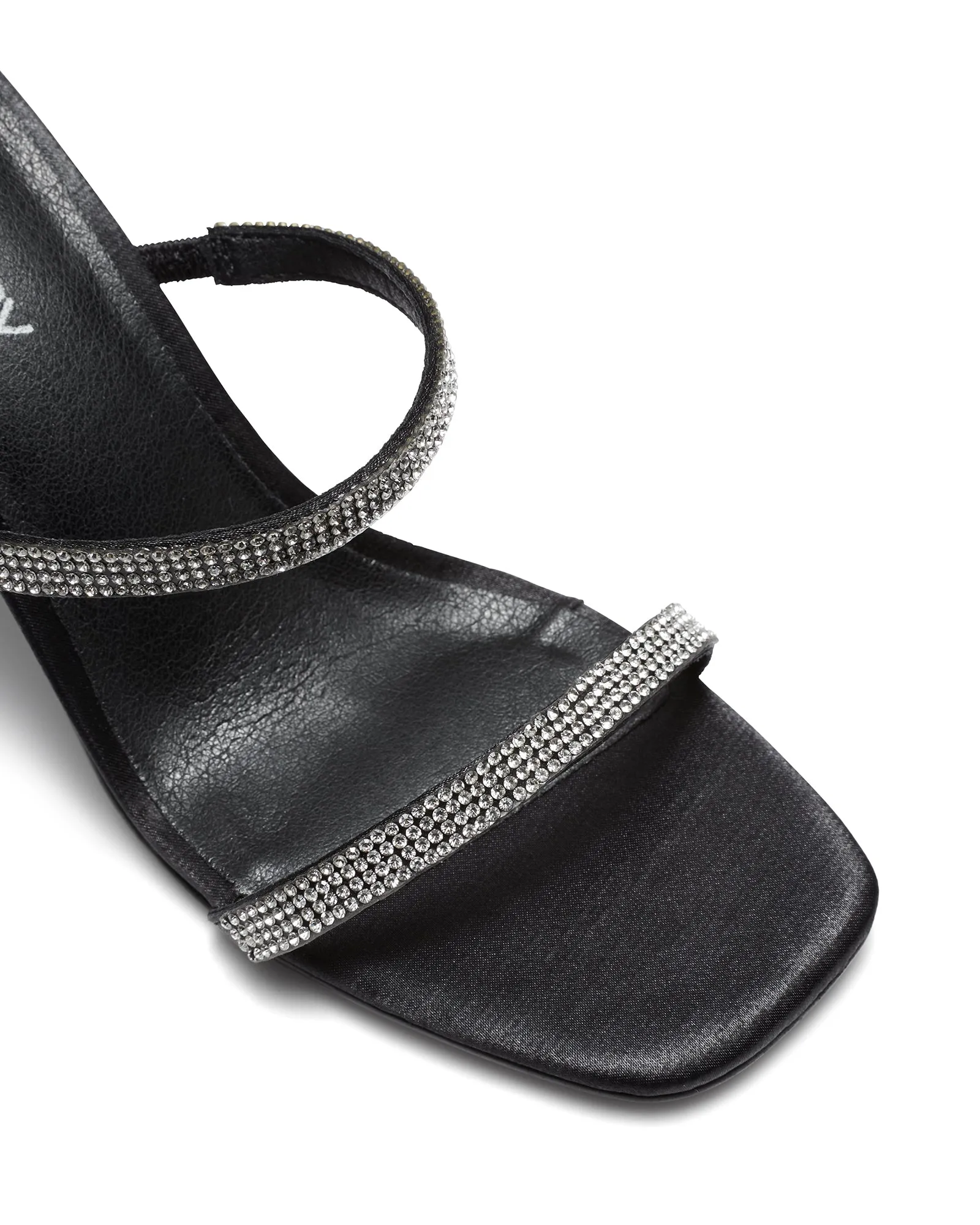 Betray Black Satin *VENTE FINALE*