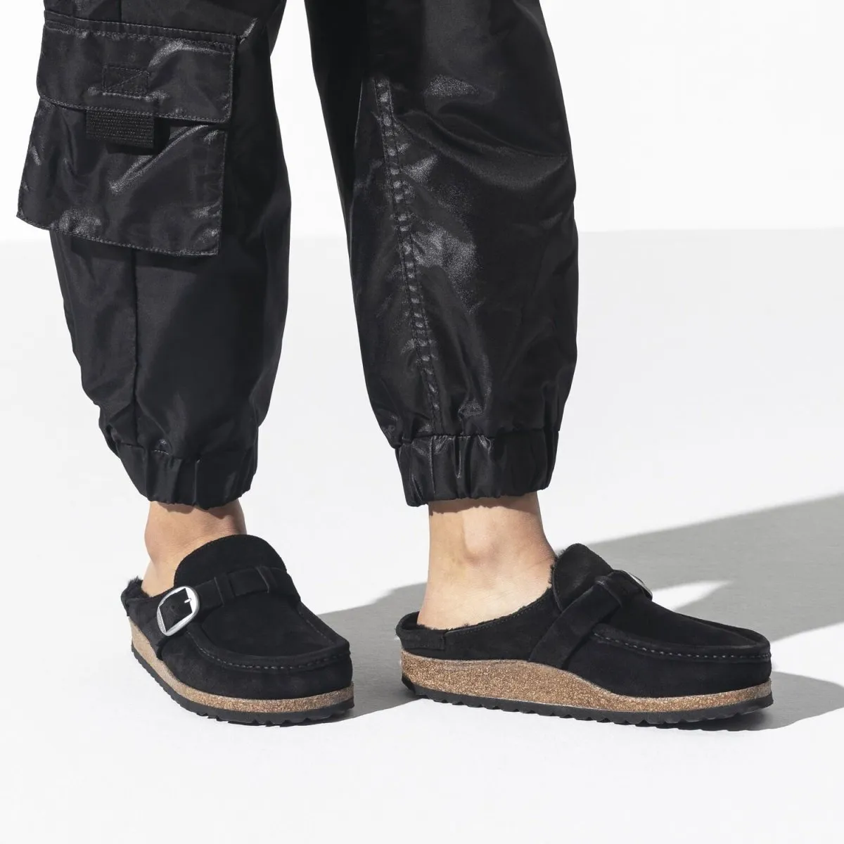 Birkenstock Femmes Buckley Doublure en Mouton Noir