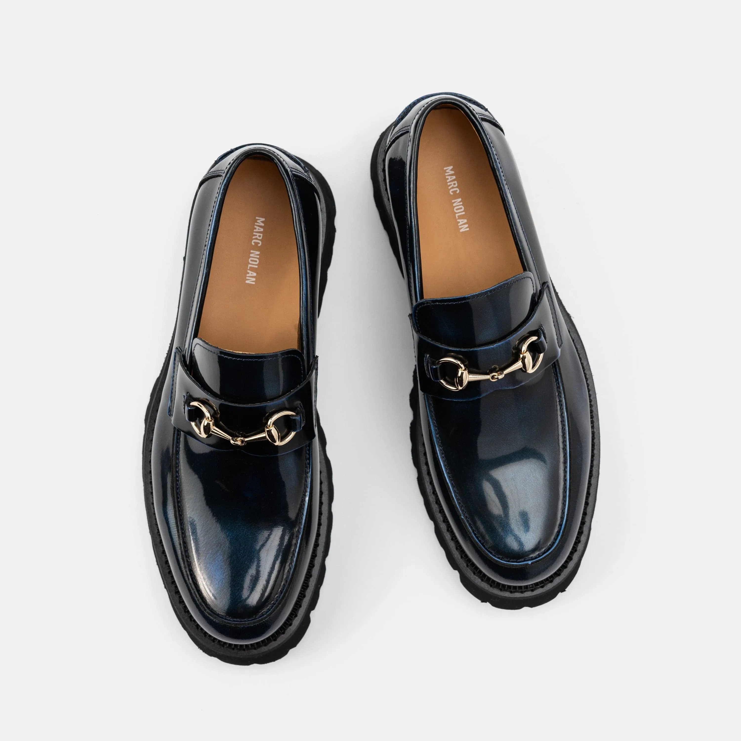 Mocassins Blake en cuir vernis marine avec embout métallique