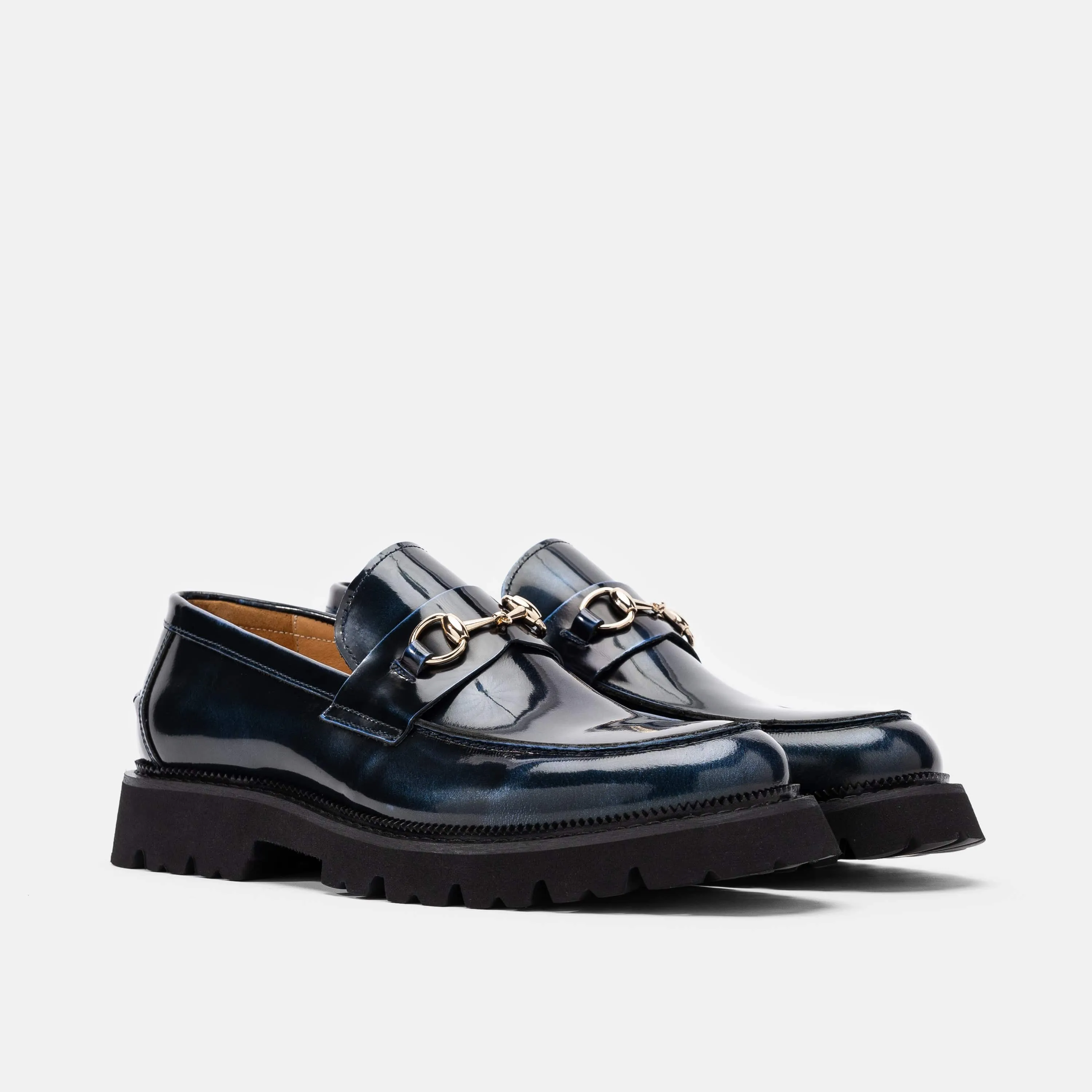 Mocassins Blake en cuir vernis marine avec embout métallique