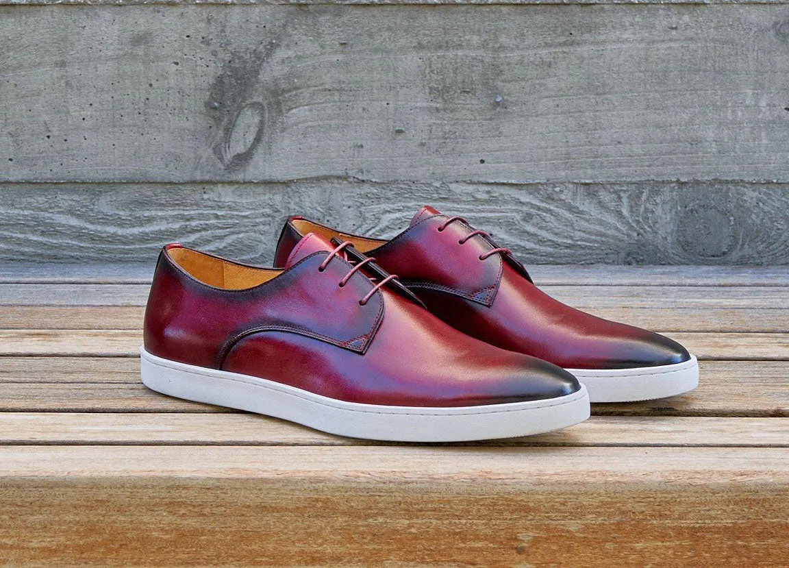 Baskets à lacets en veau bordeaux