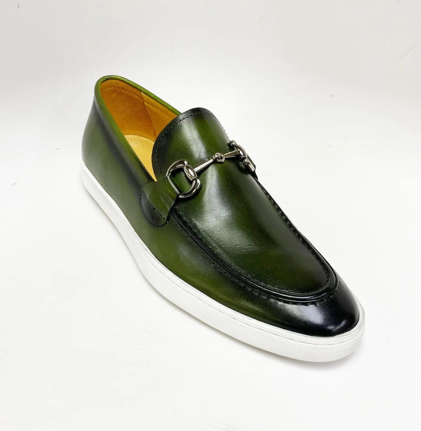 Mocassin à enfiler en veau avec mors olive