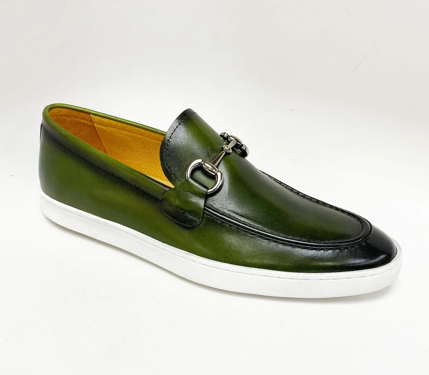 Mocassin à enfiler en veau avec mors olive