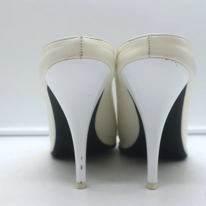 Mules Celine à bout pointu en cuir blanc taille 38.5