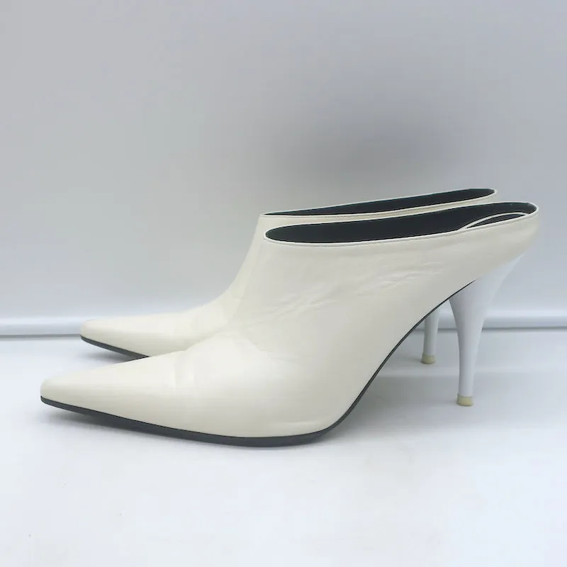 Mules Celine à bout pointu en cuir blanc taille 38.5