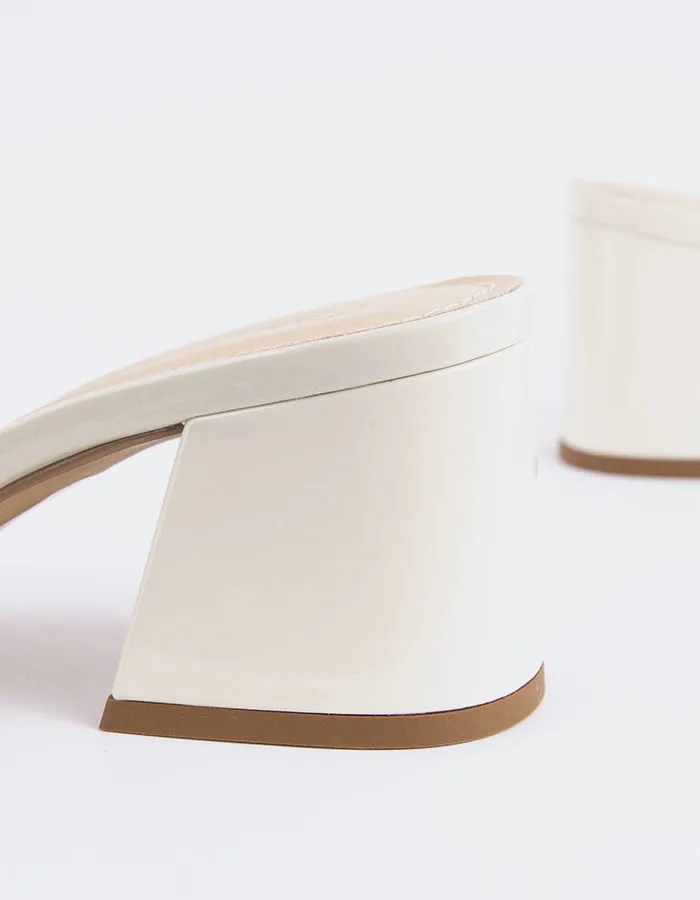 Clarabelle Blanc Cassé Verni
