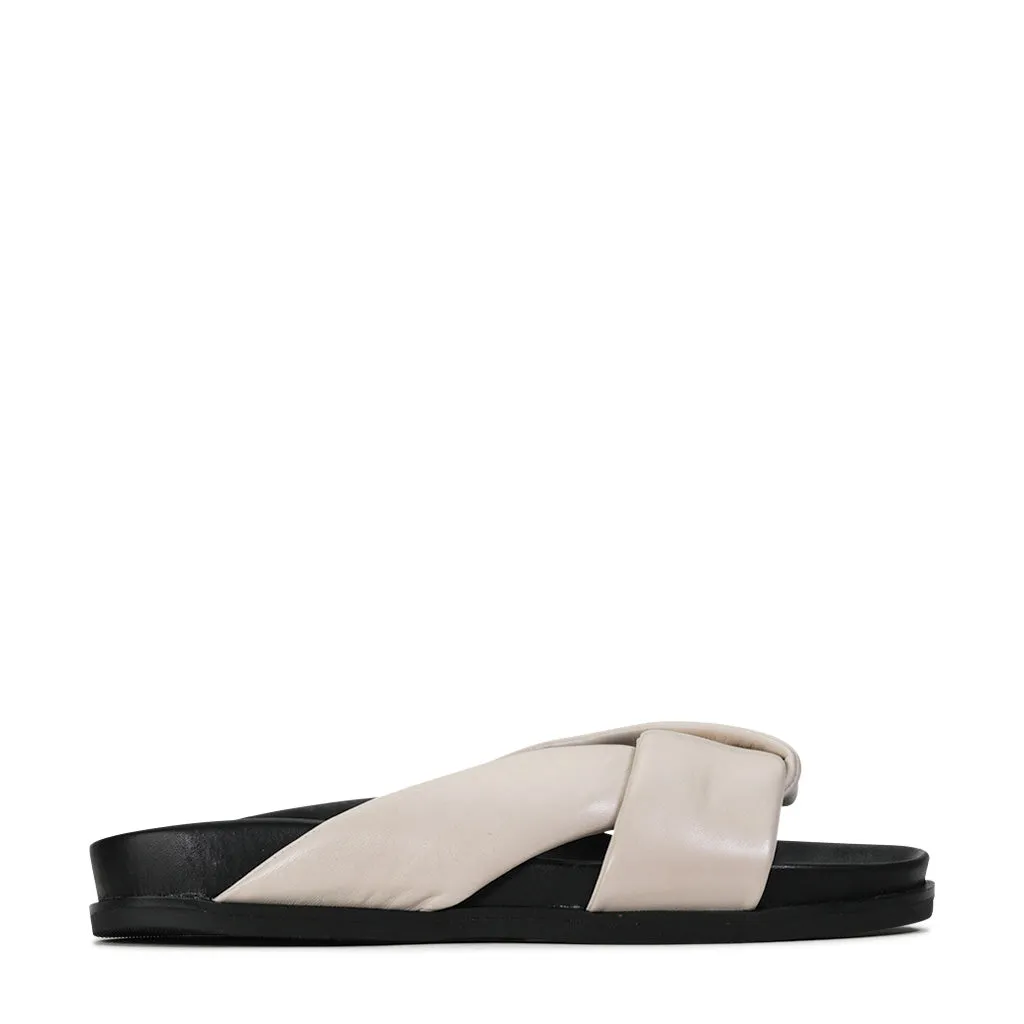 SANDALES SLIDE EN CUIR CROISÉ