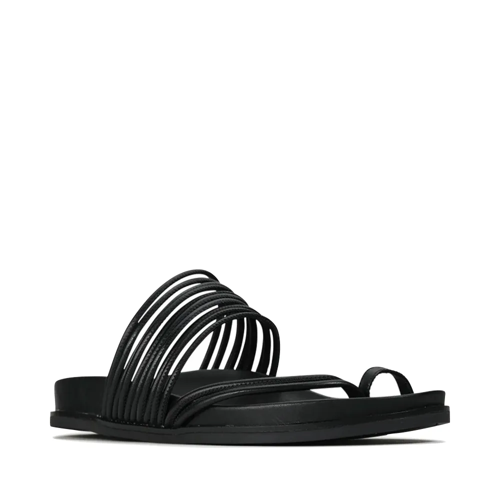 Sandale Carmella à boucle d'orteil pour femmes EOS en noir