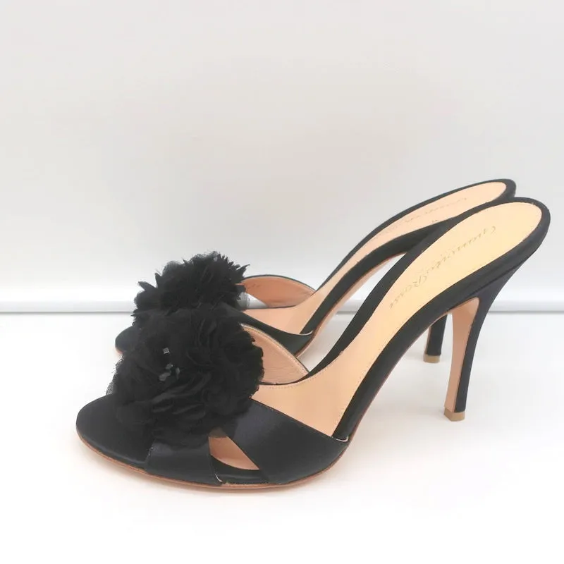 Gianvito Rossi Mules à Fleurs Perlees Satin Noir Taille 39 Talons Ouverts NEUF