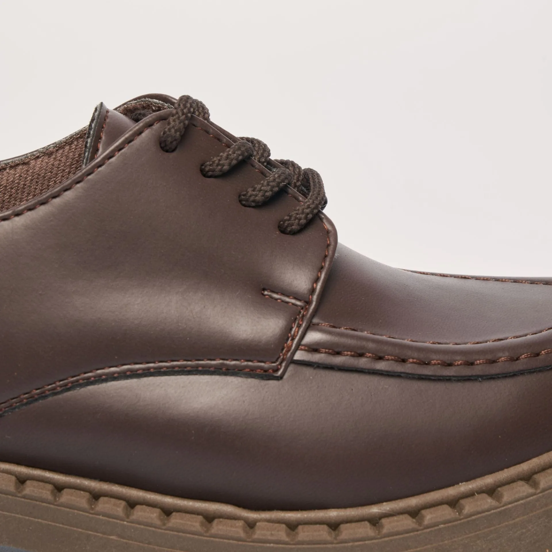 Mocassins Végans en Cuir Pomme pour Femmes Helen | Chocolat