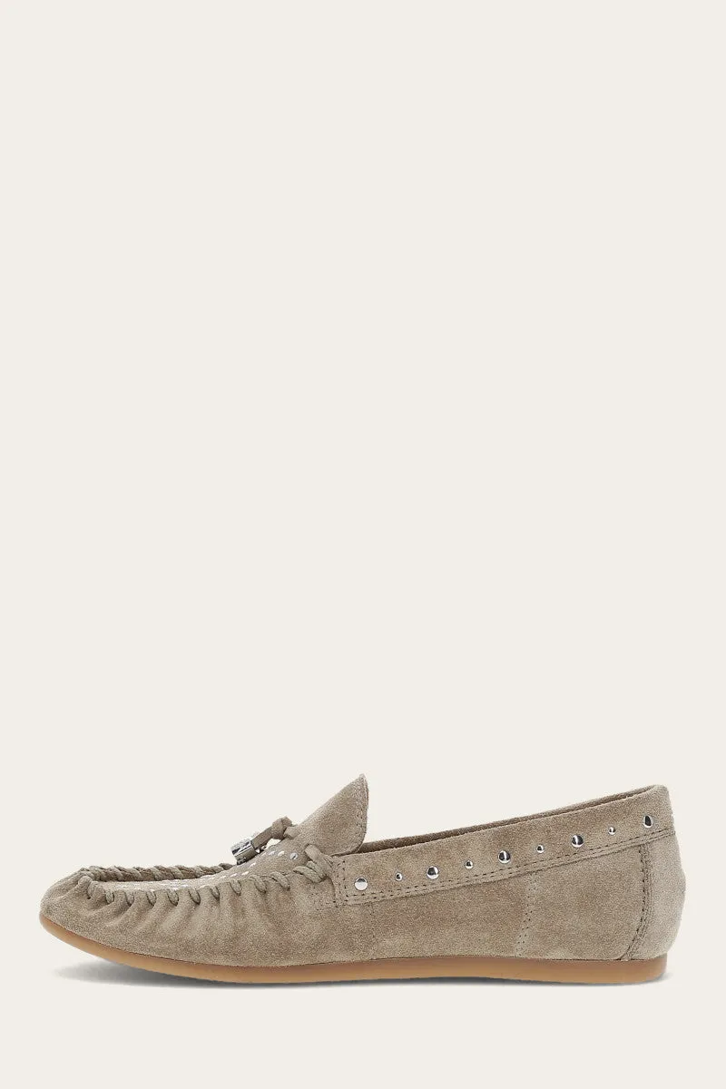Naya Stud Moc
