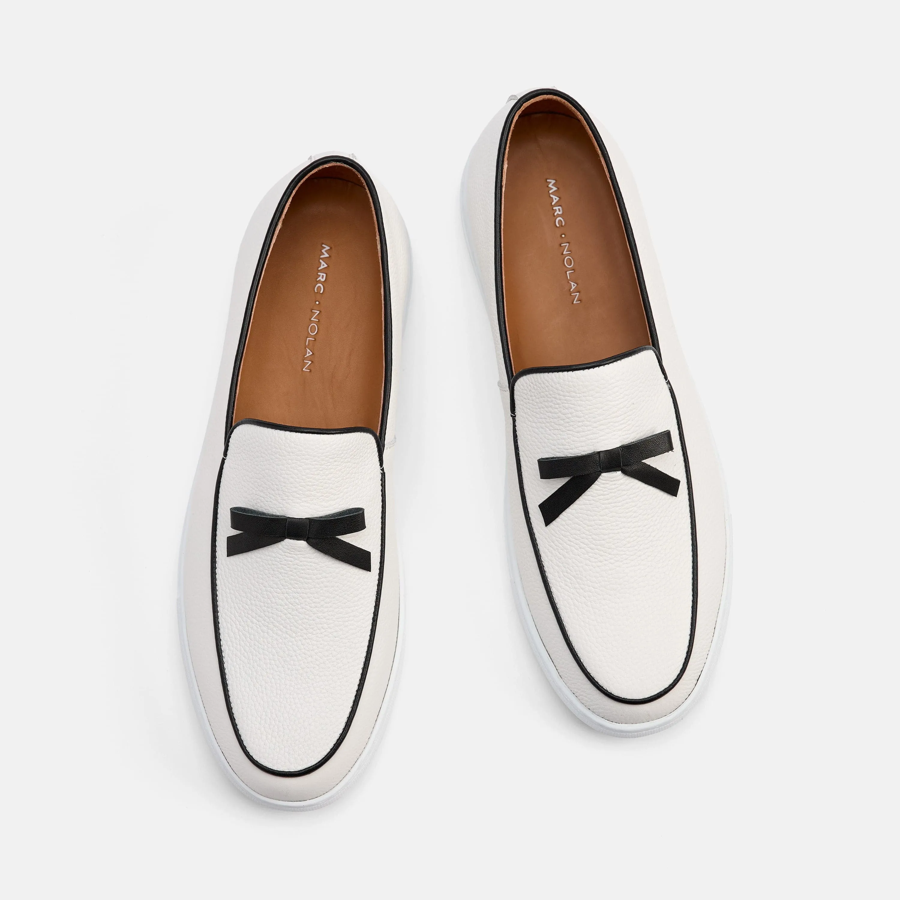 Chaussures mocassins sneakers belges en cuir blanc Odell
