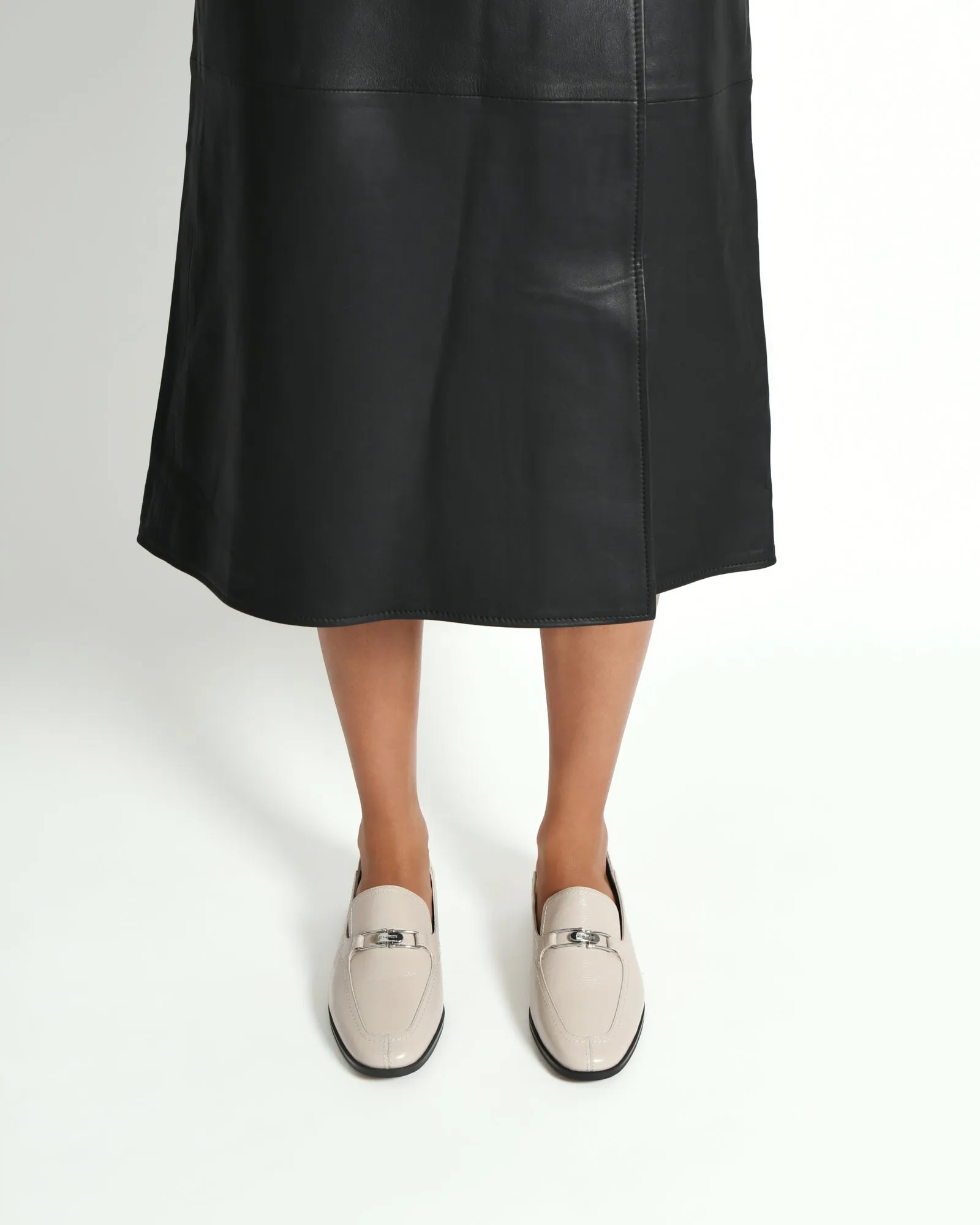 RILEY LOAFERS EN CUIR FROISSÉ BONE