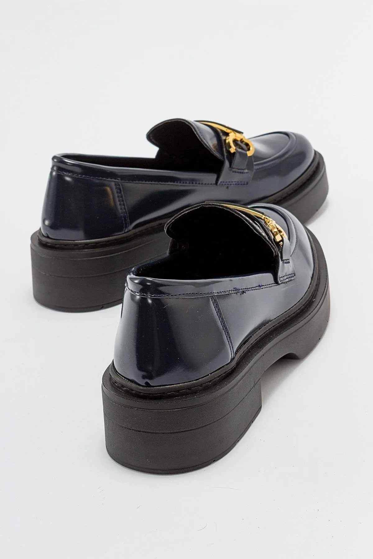 Simone Loafers à Plateforme en Similicuir Vegan | Vernis Marine