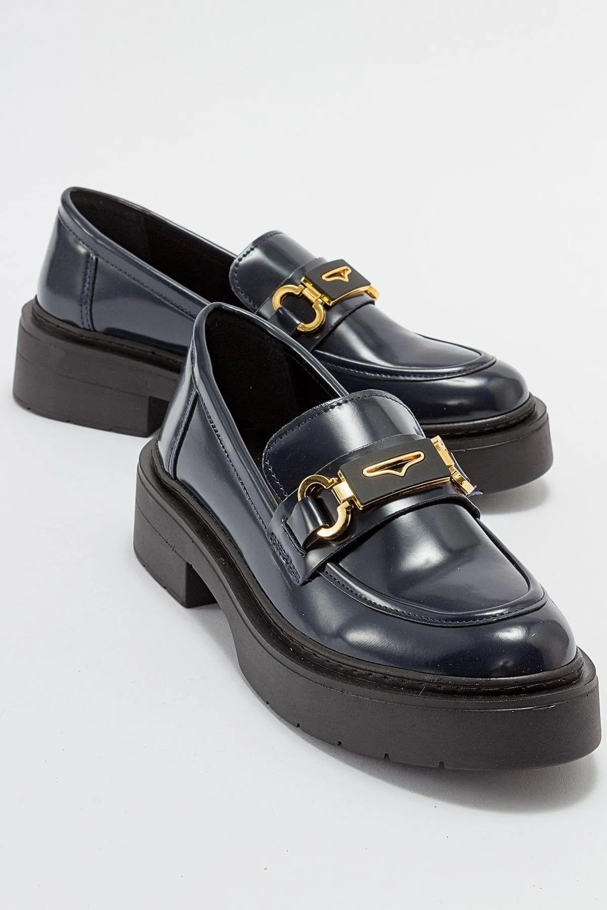 Simone Loafers à Plateforme en Similicuir Vegan | Vernis Marine