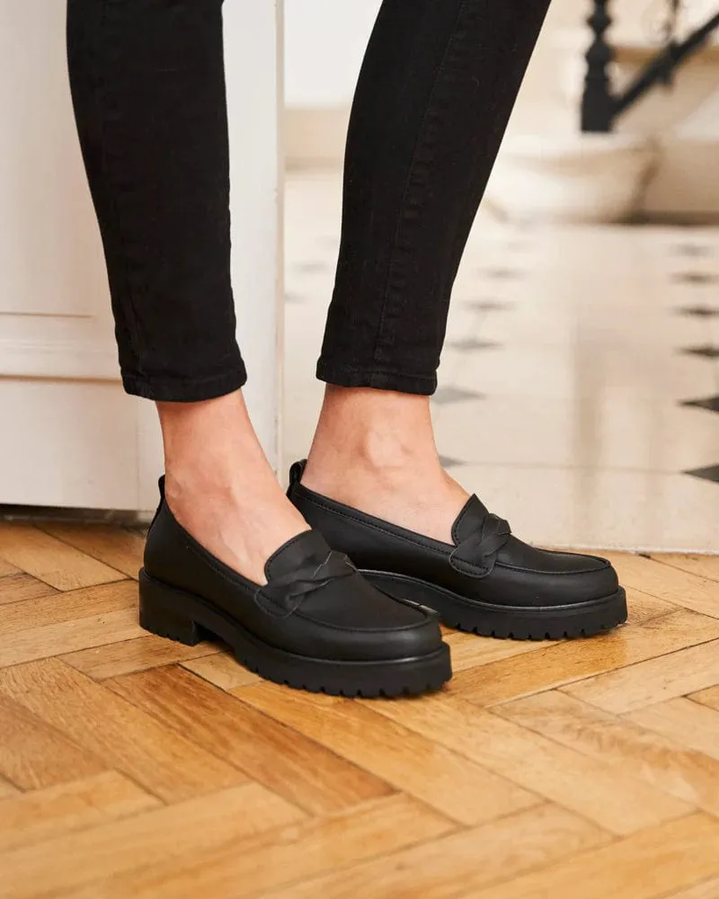 Spell Recycled Grain Leather Vegan Loafers | Noir