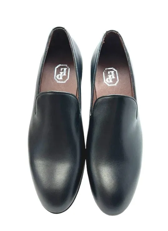 Style: Pelle Warren P00052 Noir