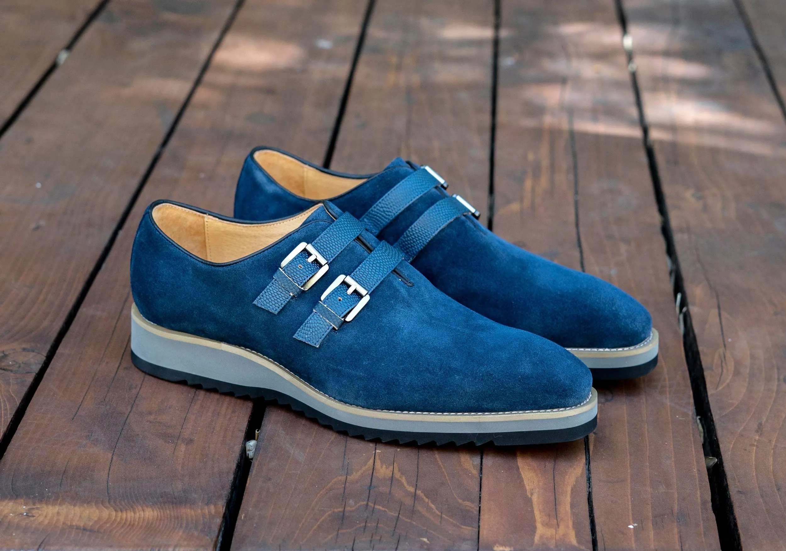 Chaussure à Enfiler en Suède à Double Boucle Marine