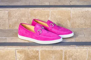 Mocassin à glissière en daim avec mors fuchsia