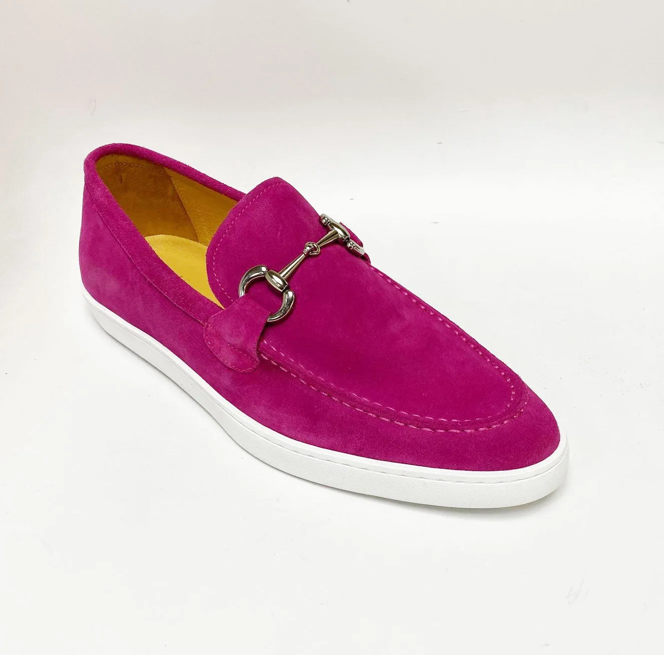 Mocassin à glissière en daim avec mors fuchsia