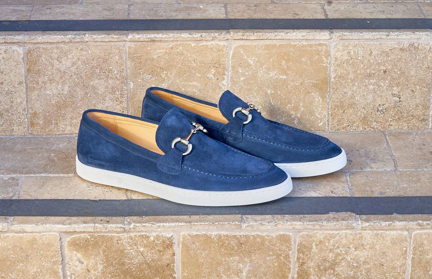 Mocassin à glissière en daim avec mors marine