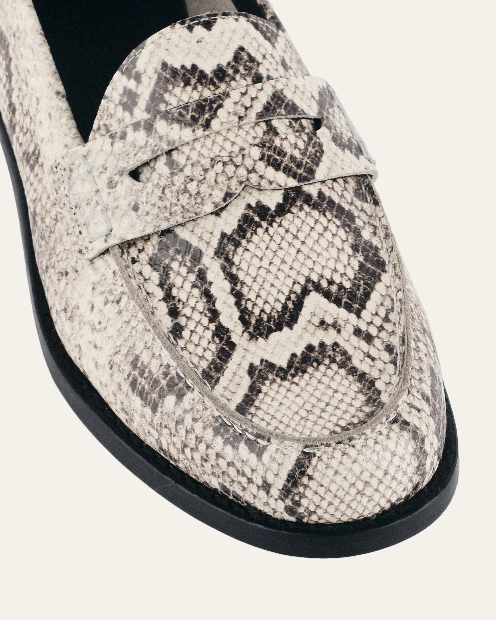 MOCASSINS TAIT EN CUIR IMPRIMÉ SERPENT NATUREL