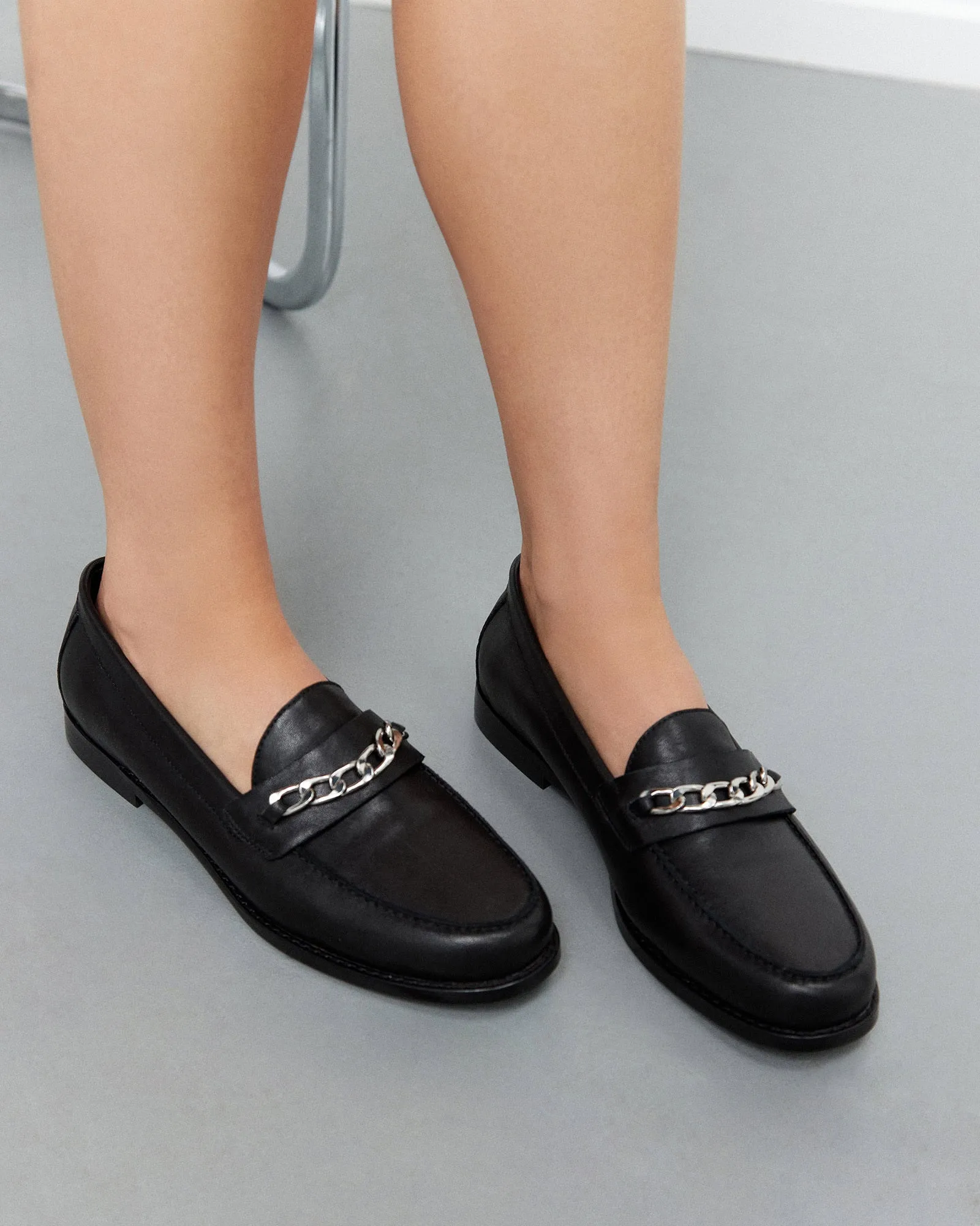 THEA LOAFERS EN CUIR NOIR