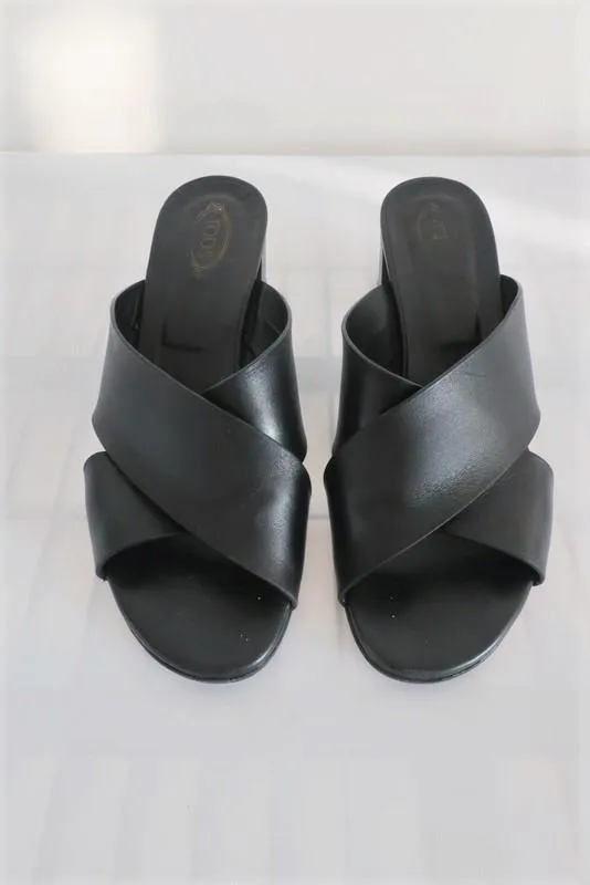 Sandales Tod's à bride croisée Noir Cuire Taille 40 Mules à talon moyen