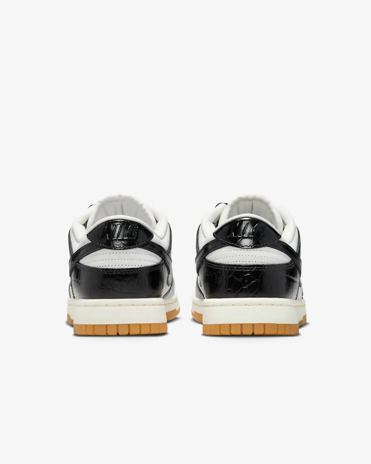 Baskets Dunk Low Lx pour Femme en Phantom/noir/sail/gum Marron Clair chaussures Ecco
